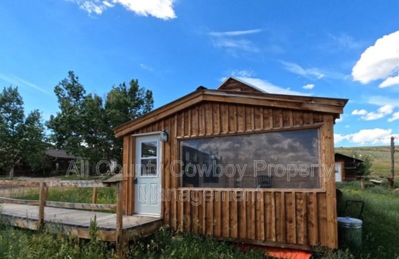 15 Cedar Ave - Photo 3 of 15