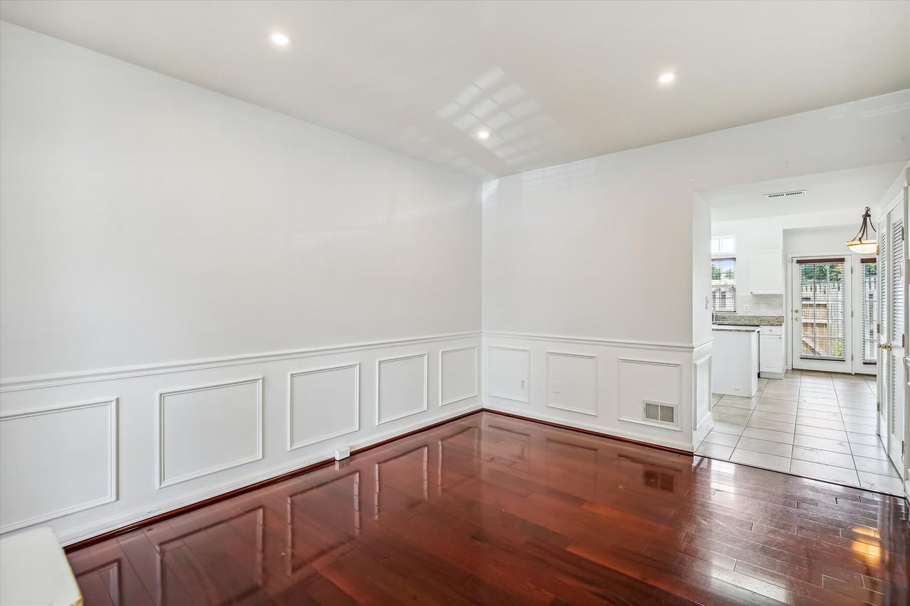8360 Hunter Murphy Cir - Photo 3 of 25