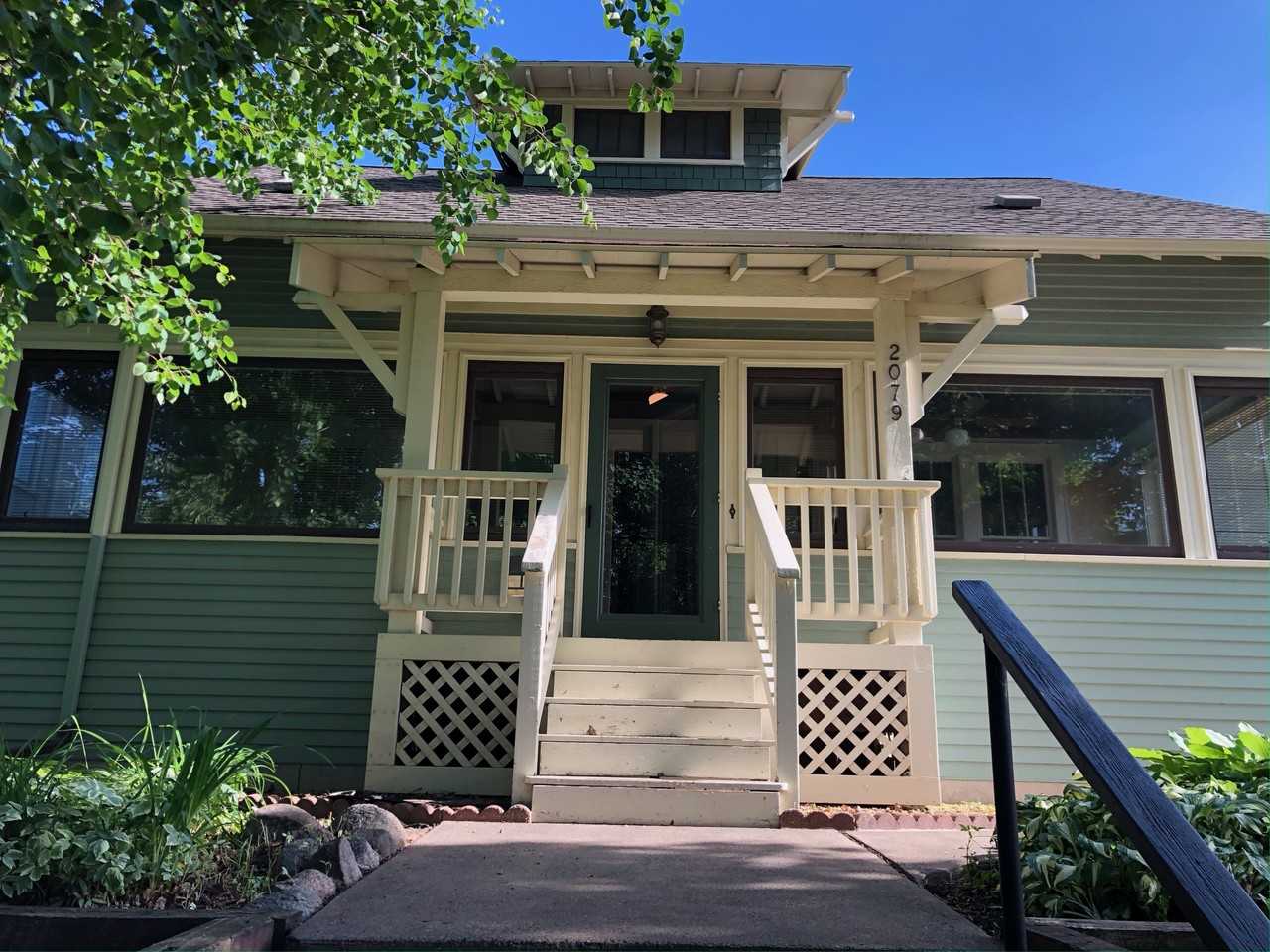 2079 Saint Clair Ave - Photo 2 of 21