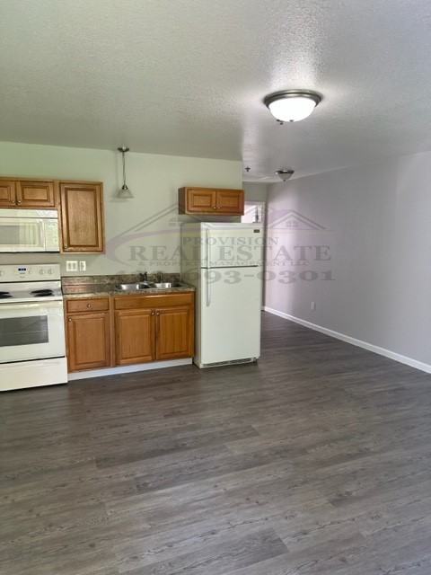 8475 Hiwassee St Nw - Photo 2 of 7