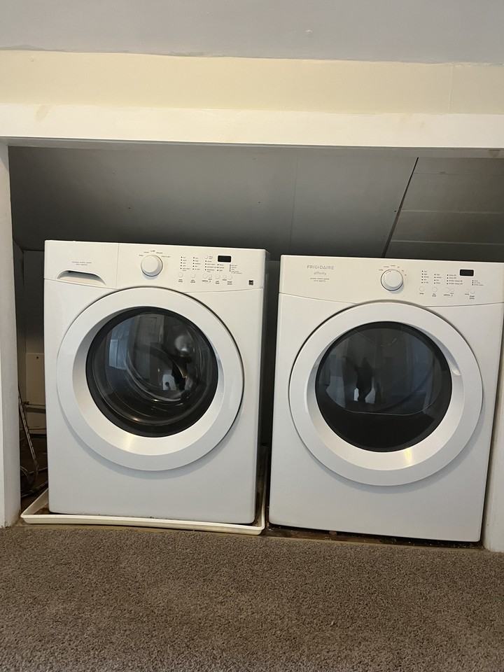 1806 Hoffmansville Rd 2nd Fl - Photo 3 of 13