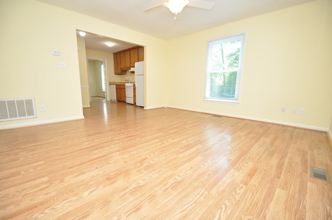 6104 Deerwood Pl - Photo 3 of 18