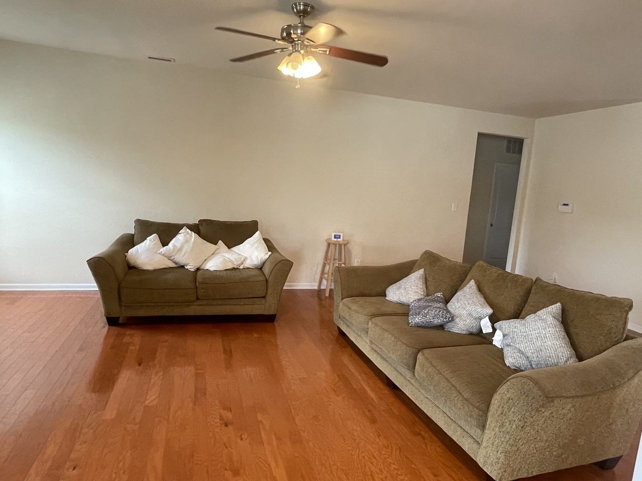 917 Jewel Stone Ln - Photo 5 of 28