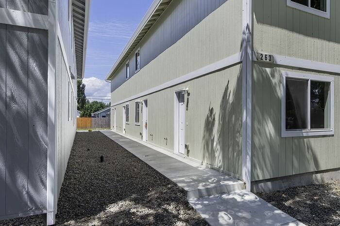 259 20th Ave #1 - Photo 3 of 31