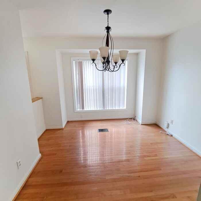 12441 Derek Pl - Photo 3 of 33
