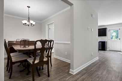 100 Easton Dr - Photo 2 of 28