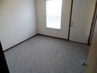 1884 Liam Ct Apt A - Photo 3 of 10