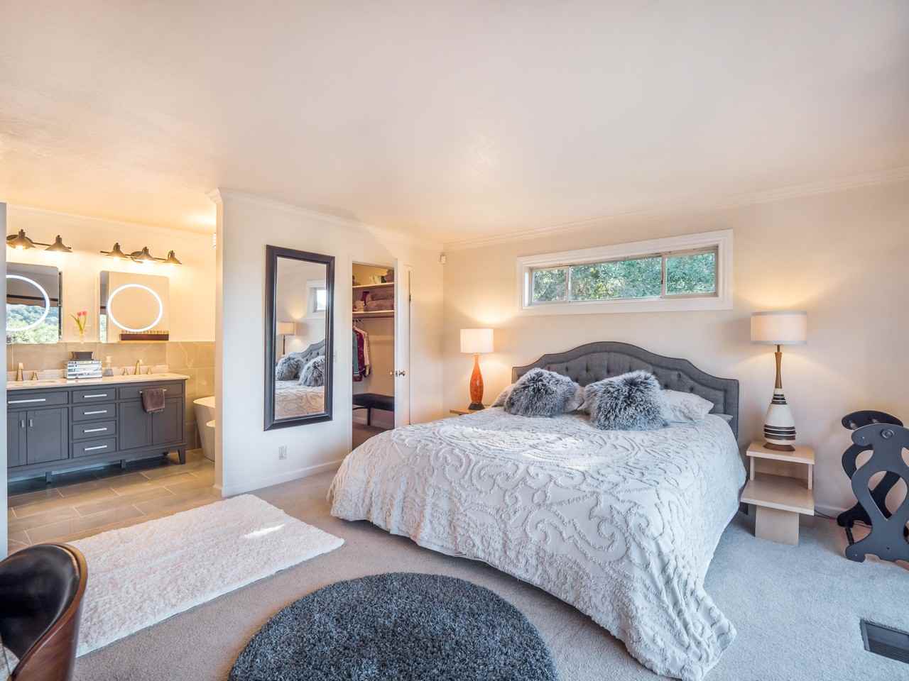 220 Allan Lane - Photo 3 of 18