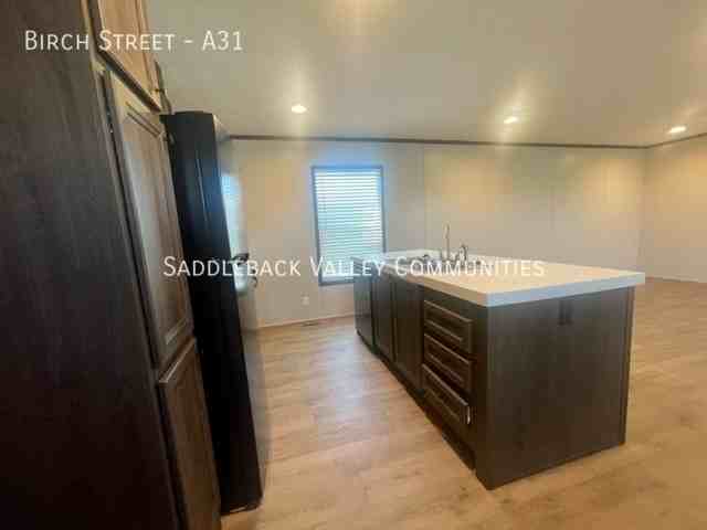 401 Birch St #A31 - Photo 2 of 14