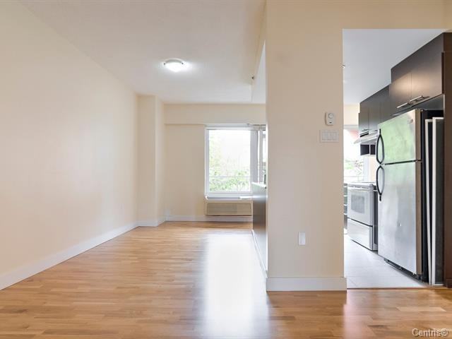 5425 Rue Gerry-Boulet #201 - Photo 2 of 18