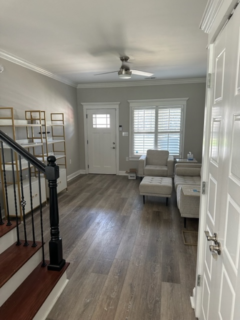 142 Bellingham Dr Ne - Photo 2 of 13