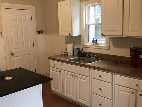 2012 E 125th St #3 - Photo 3 of 4