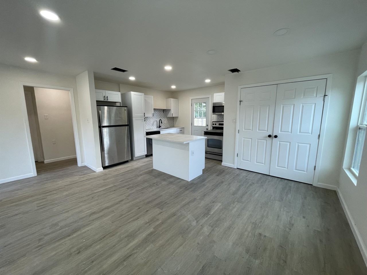 10317 Andover Dr #1 - Photo 2 of 16