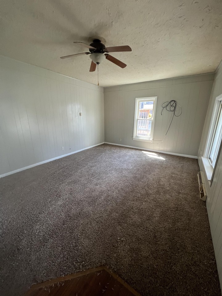 1305 Princeton Ave #1 - Photo 2 of 17