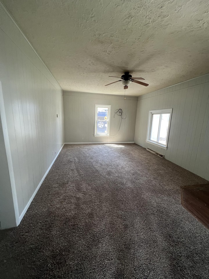 1305 Princeton Ave #1 - Photo 3 of 17