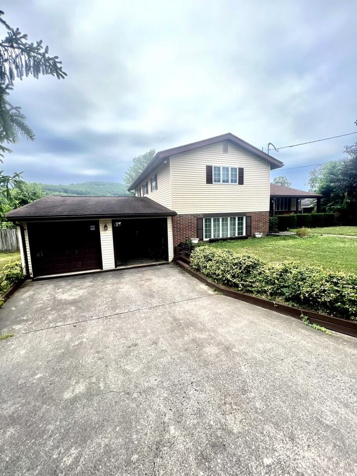 1204 Philip St #1 - Photo 2 of 50