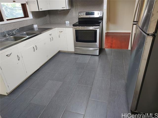 1923 California Ave - Photo 3 of 5