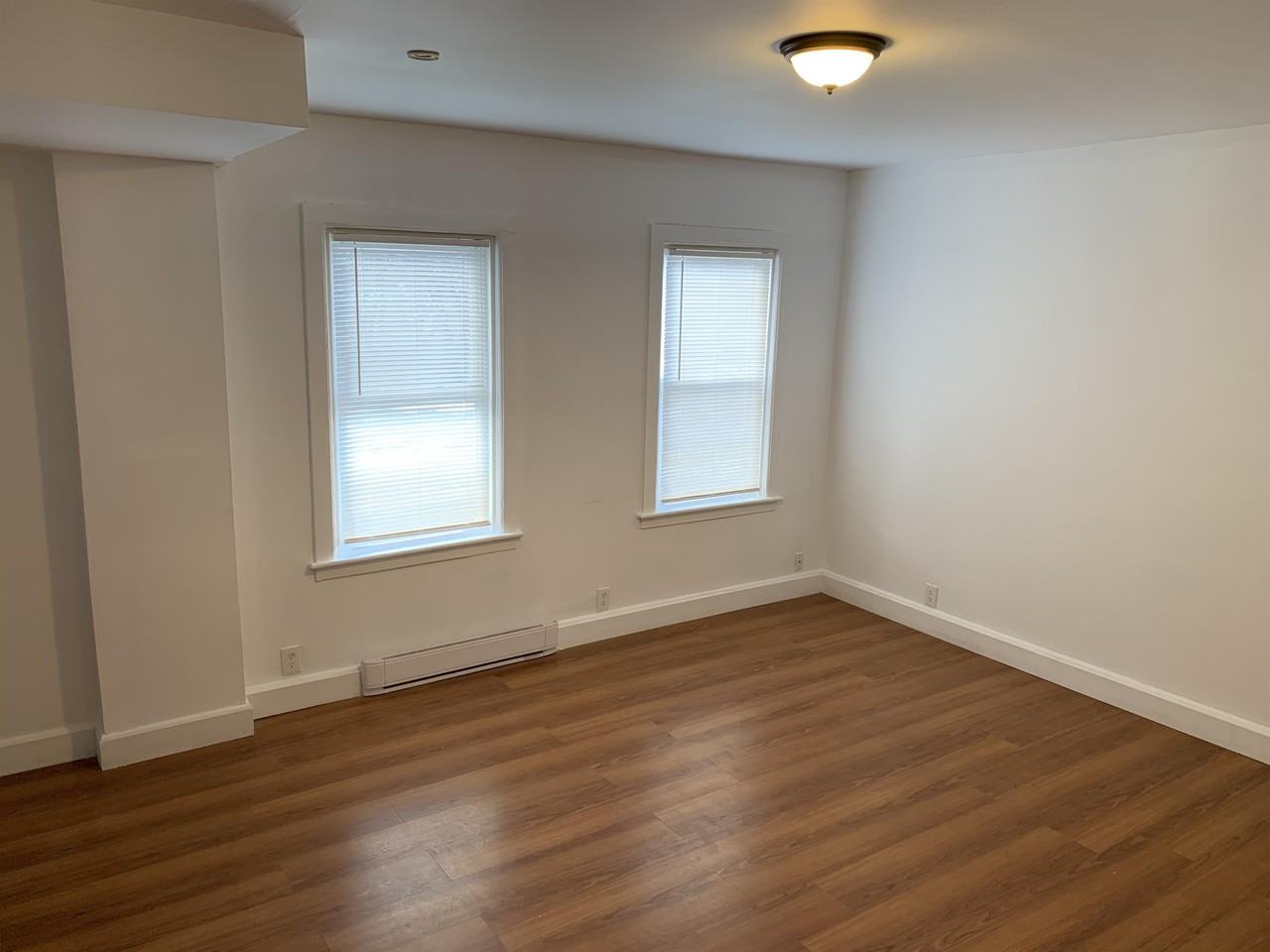 462 Norwich Ave #462 - Photo 3 of 7