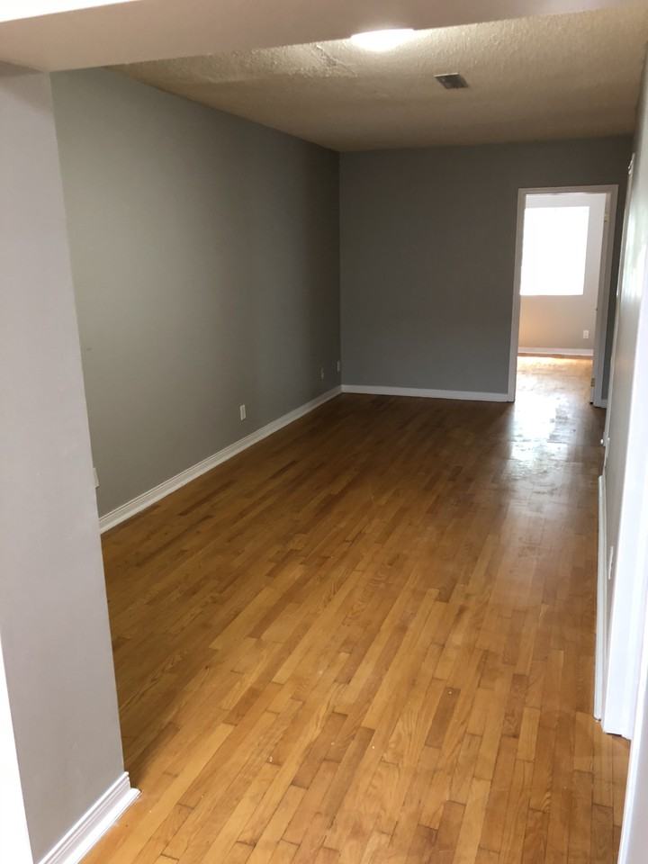 797 Dundas Street West #2nd Floor - Photo 4 of 12