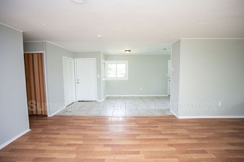 17 Snowdon Ln - Photo 5 of 49