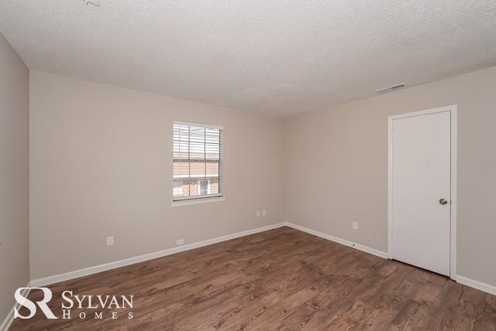 1312 Hibernian St - Photo 3 of 15