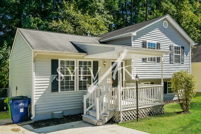2717 Midway Park Ct - Photo 3 of 15
