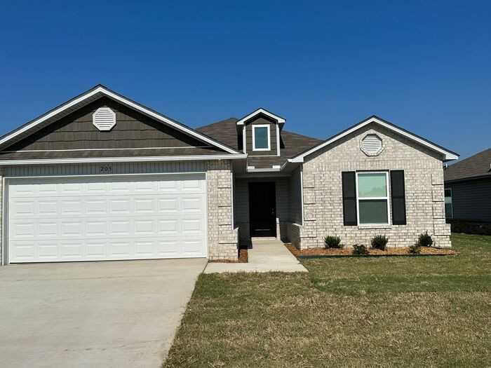205 Logan Dr - Photo 3 of 25