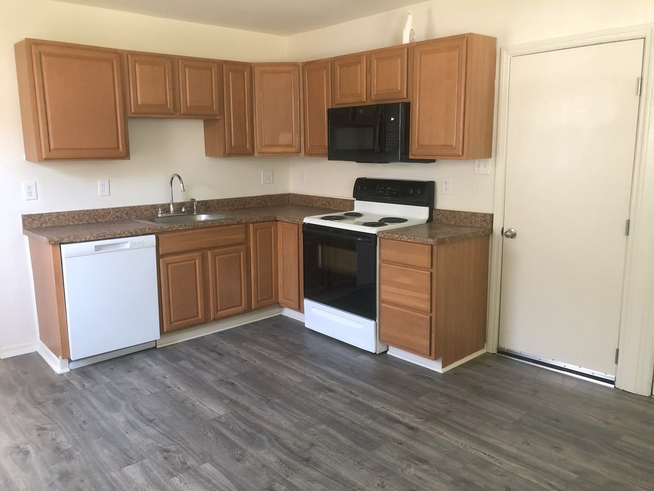 122 Crescent Ave #NA - Photo 3 of 13