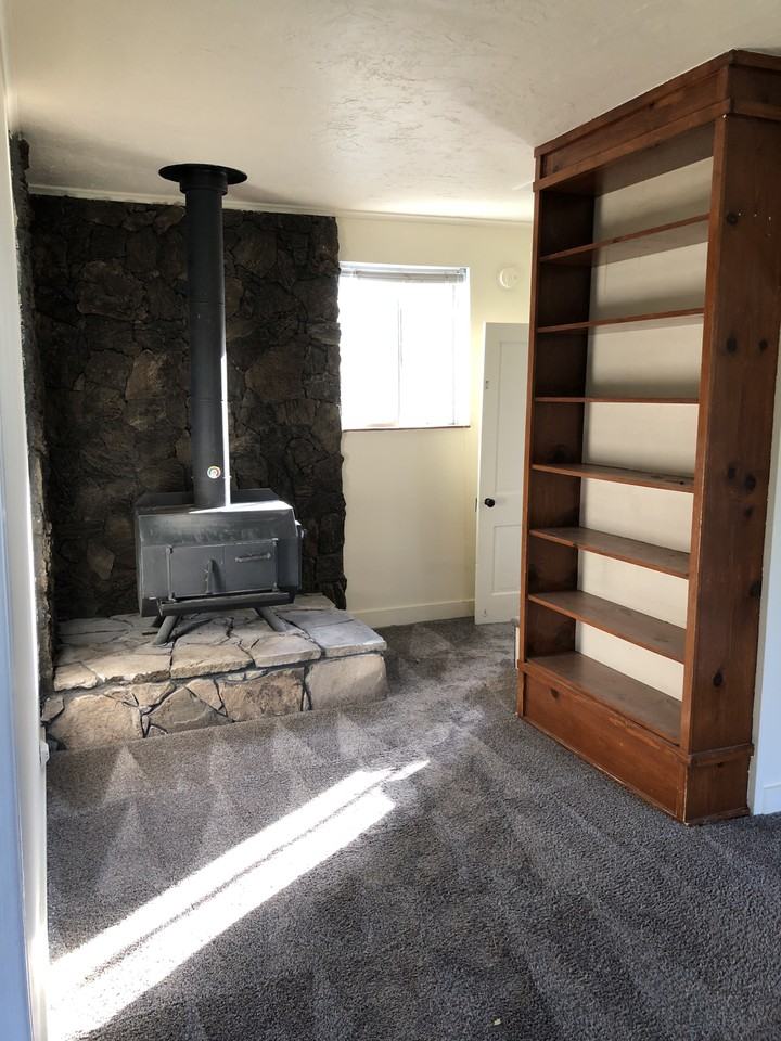 2405 N Old Stage Rd - Photo 3 of 17