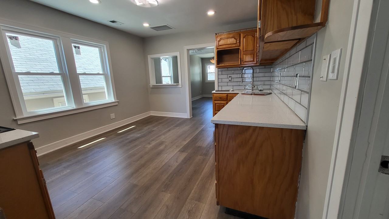 1528 W Augusta Blvd #2 - Photo 3 of 35