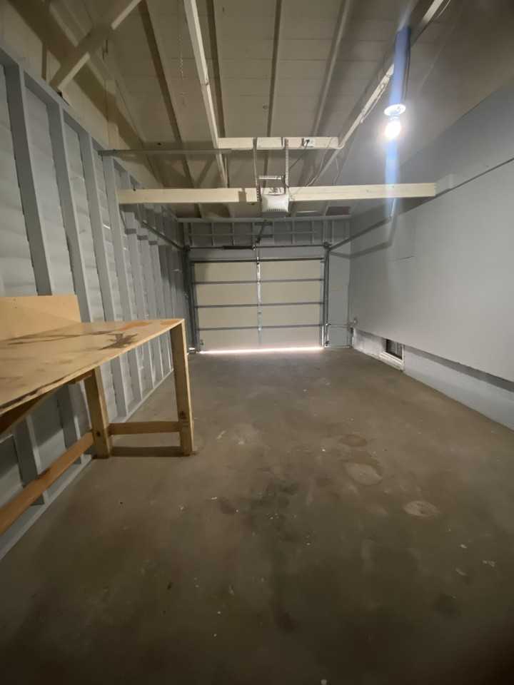 912 S Webber St #1 - Photo 7 of 12