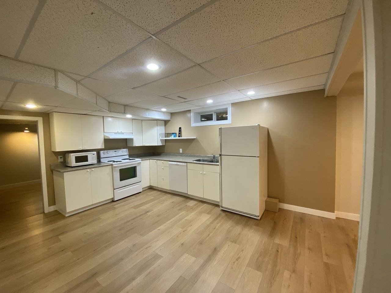 40 Laurier Cres - Photo 2 of 18