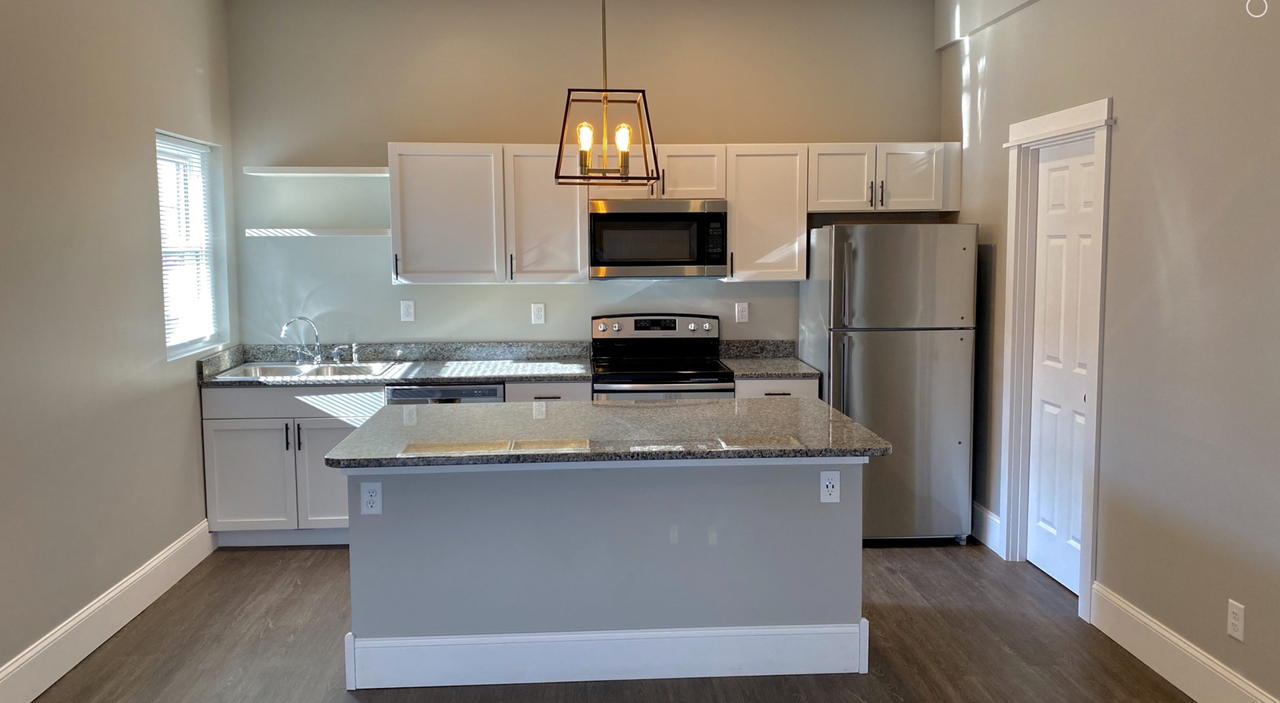 201 West Avenue - 5 #5 - Photo 2 of 15