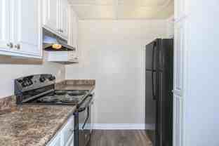 650 Tamarack Ave - Photo 1 of 1