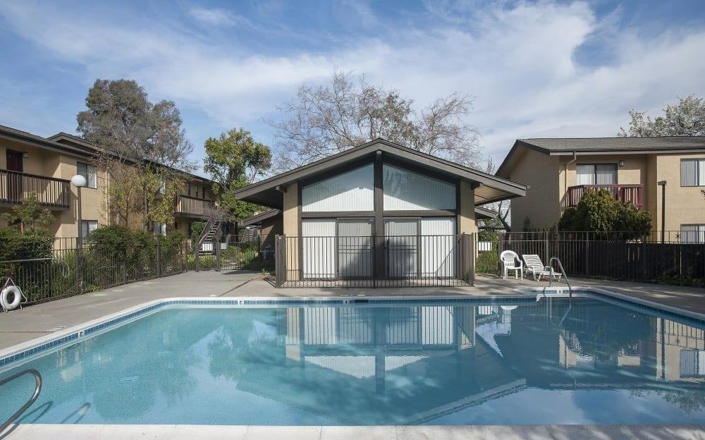 2323 Fairfield Ave - Photo 7 of 16