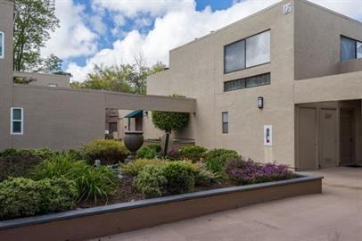 1919 Alameda De Las Pulgas #112