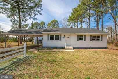 20872 Nanticoke Rd - Photo 2 of 37