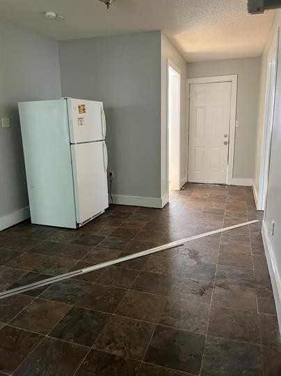 4 Fluke Ave - Photo 3 of 10