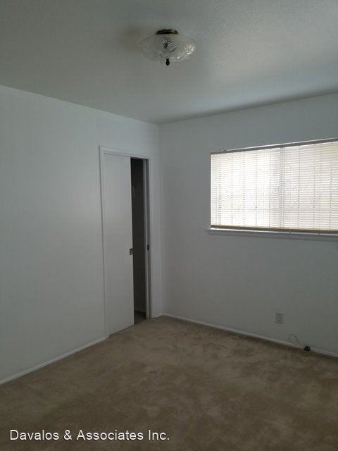 123 Meadow Path Dr - Photo 2 of 13