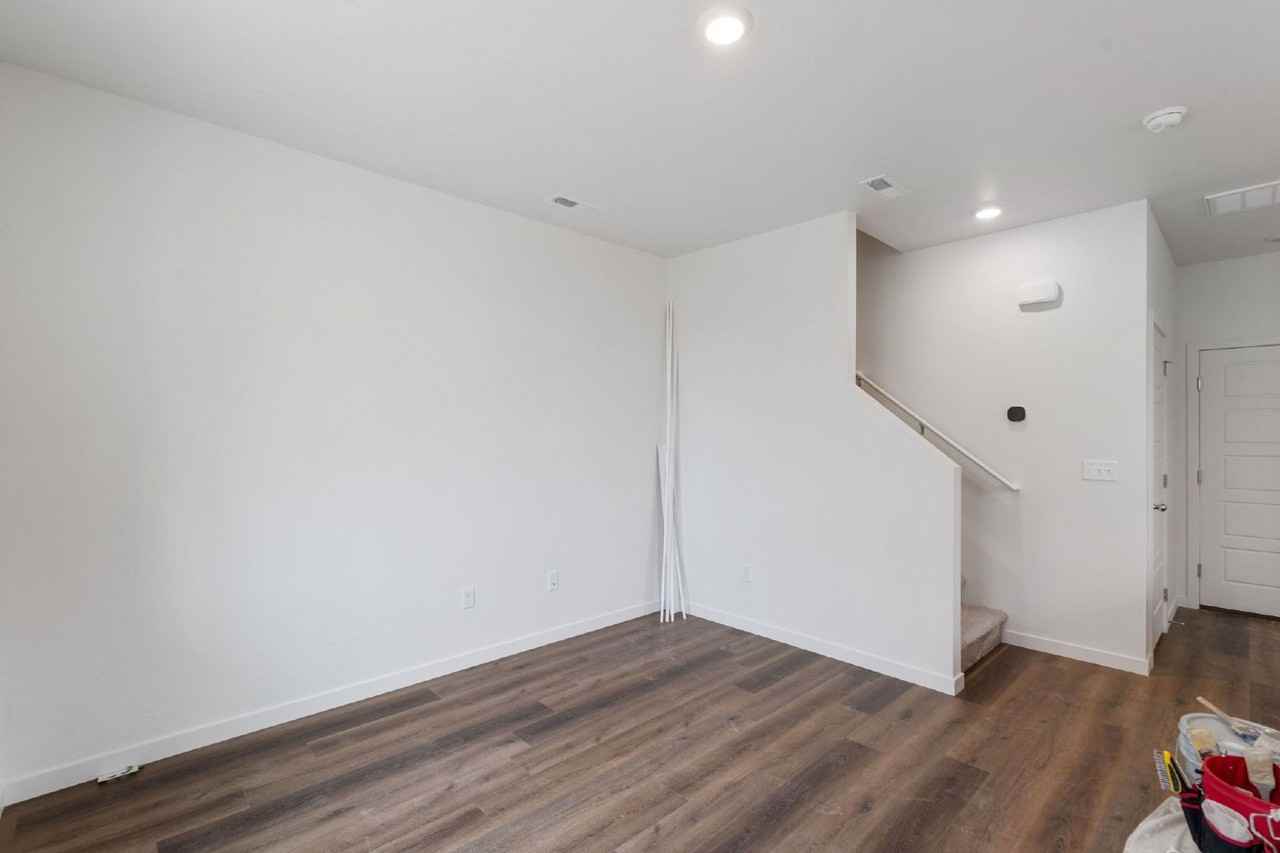 298 Cardinal St - Photo 7 of 22