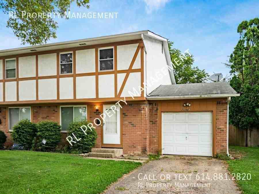 5574 Chatford Dr - Photo 2 of 35