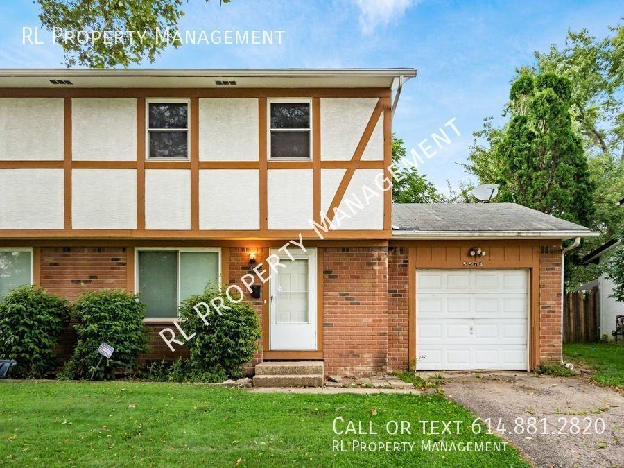 5574 Chatford Dr - Photo 3 of 35