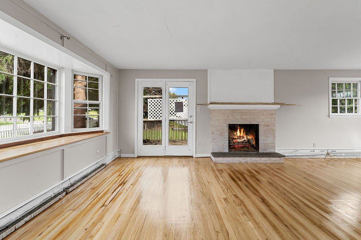 3600 Lyndale Dr #NA - Photo 3 of 7
