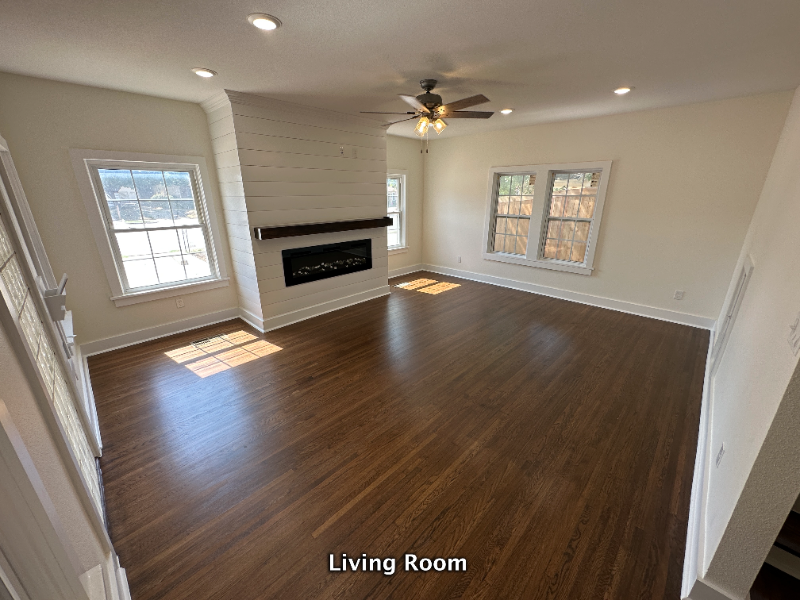 2621 S University Dr - Photo 2 of 34