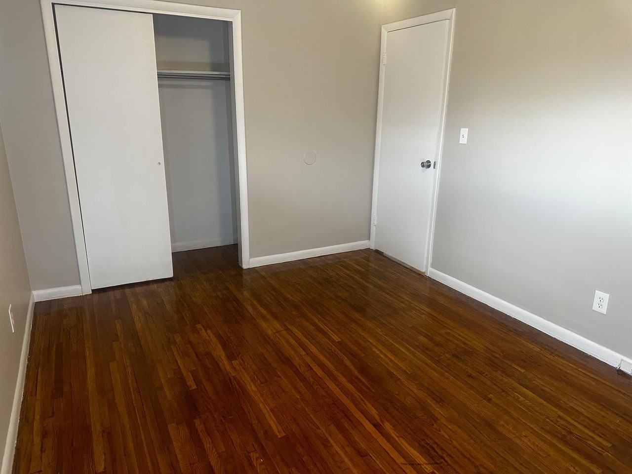 1160 Akron St #1160 - Photo 7 of 9