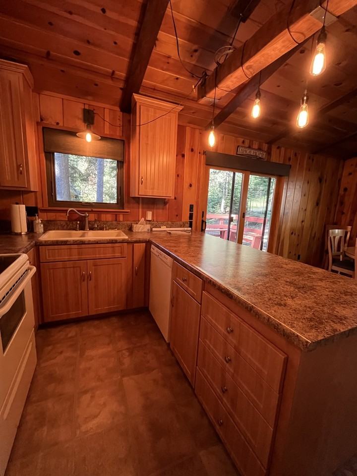 510 Little Mountain Ln #1 - Photo 4 of 23