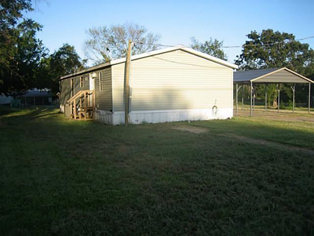 409 Church St - Photo 3 of 10
