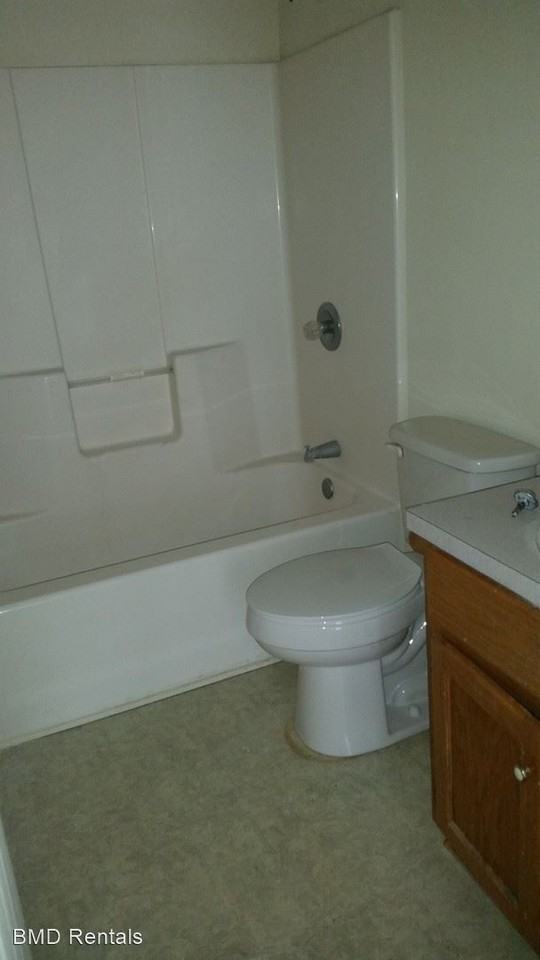 1434 Wades Point Rd - Photo 3 of 15