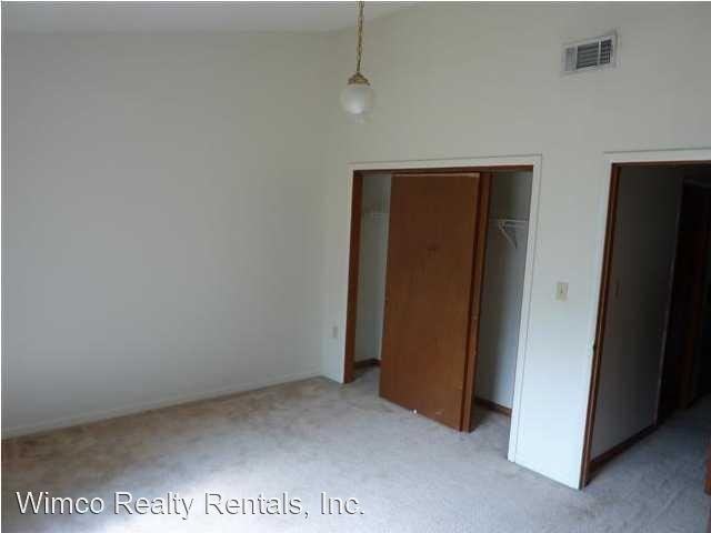 140 Alder Ave Se - Photo 3 of 5