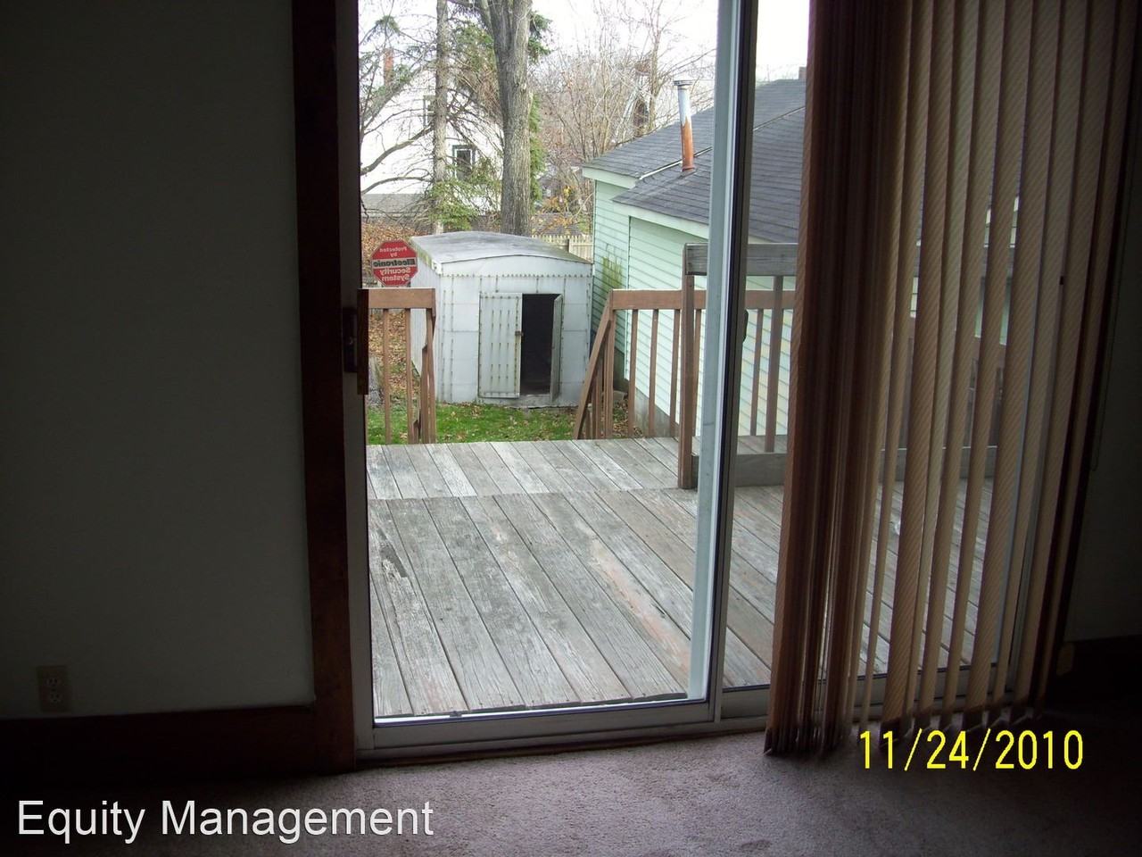 165 S Maryland Ave - Photo 2 of 14